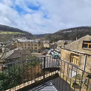 Beautiful 2 Bedroom With Patio And Amazing Views Holiday home